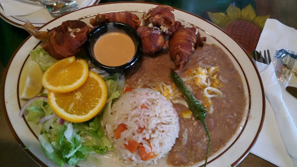 Ostioneria Bahia Mexican & Seafood | restaurant | 144 S Tustin St, Orange, CA 92866, USA | 7149972010 OR +1 714-997-2010