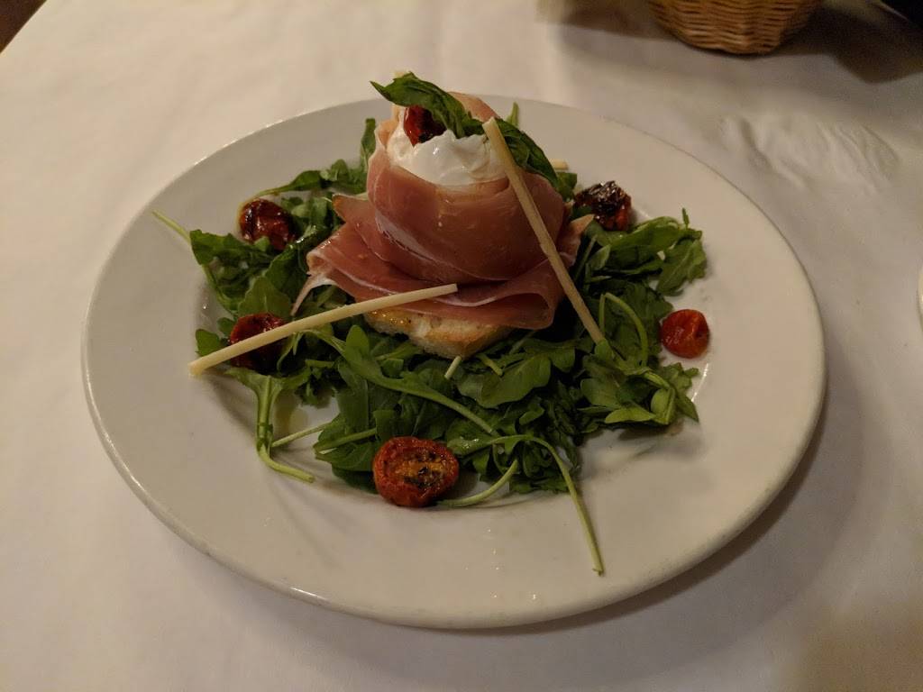 Zias Lago Vista | restaurant | 3819 N Ashland Ave, Chicago, IL 60613, USA | 7738830808 OR +1 773-883-0808