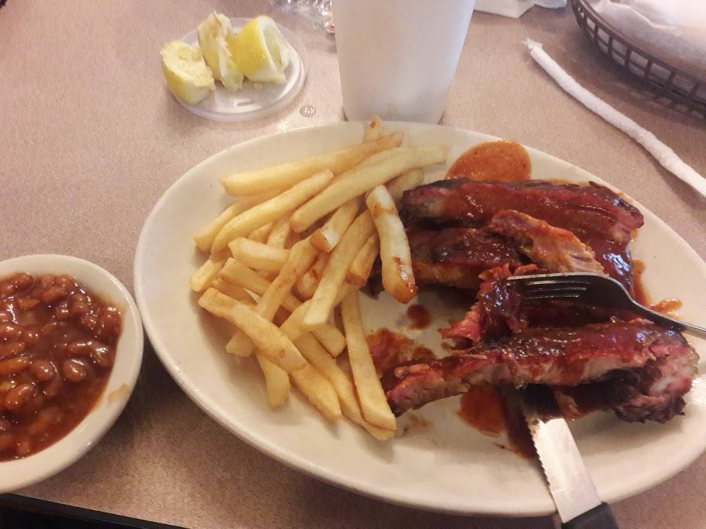 Lloyds Restaurant | restaurant | 5301 US-280, Birmingham, AL 35242, USA | 2059915530 OR +1 205-991-5530