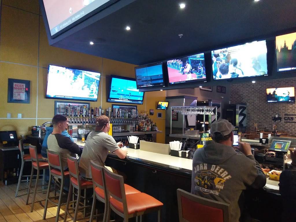 Buffalo Wild Wings | restaurant | 36455 Euclid Ave, Willoughby, OH 44094, USA | 4405278081 OR +1 440-527-8081