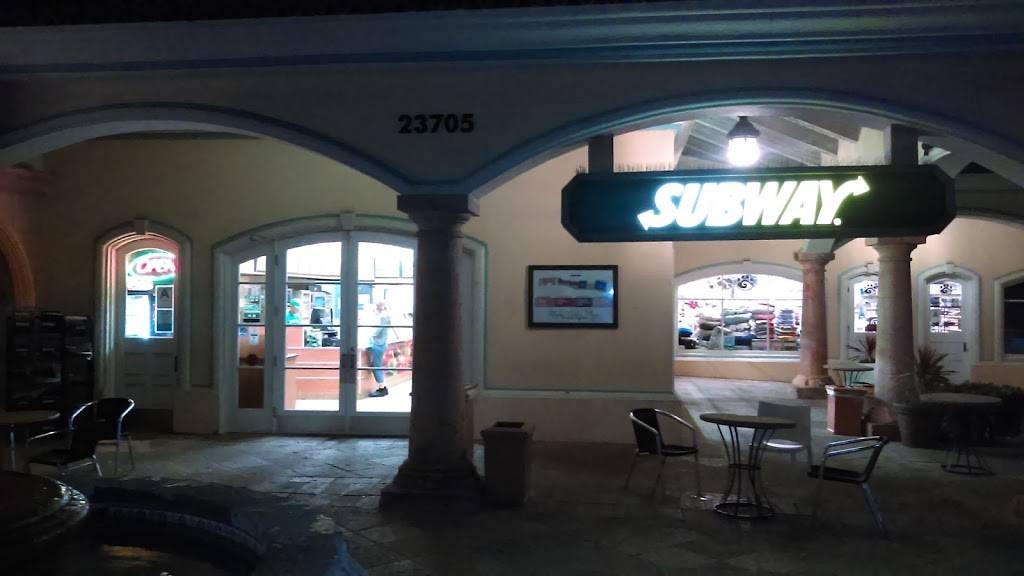Subway Restaurants | restaurant | 23705 Malibu Rd #200, Malibu, CA 90265, USA | 3104560565 OR +1 310-456-0565
