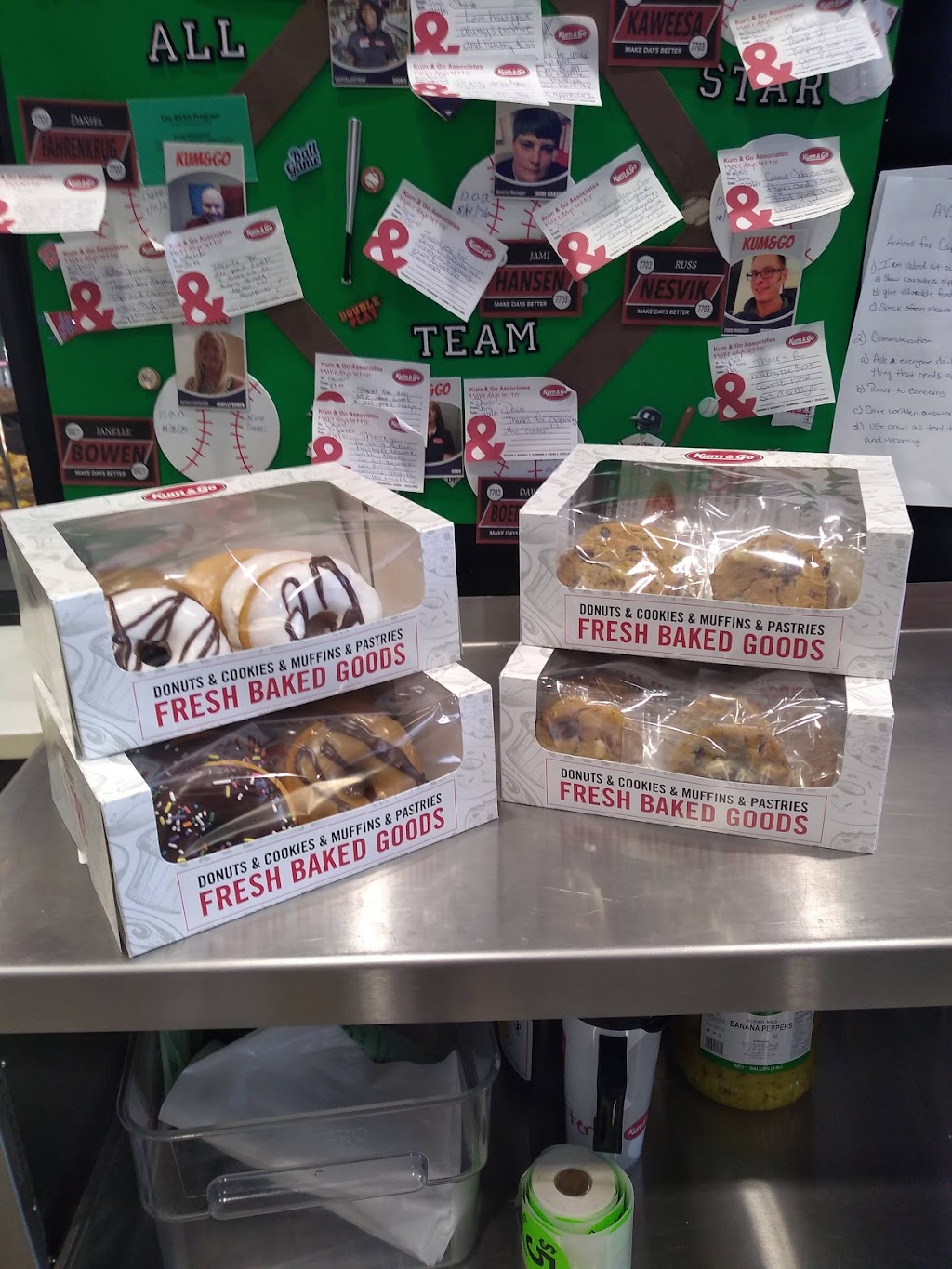 Kum & Go | meal takeaway | 1180 Capitol Ave, Omaha, NE 68102, USA | 4026097588 OR +1 402-609-7588