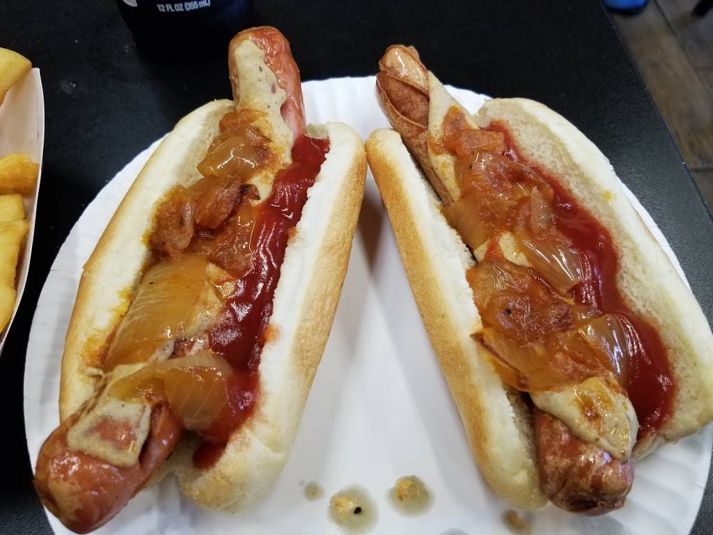 Jolly Nicks | restaurant | 31 E Madison Ave, Dumont, NJ 07628, USA | 2015010889 OR +1 201-501-0889