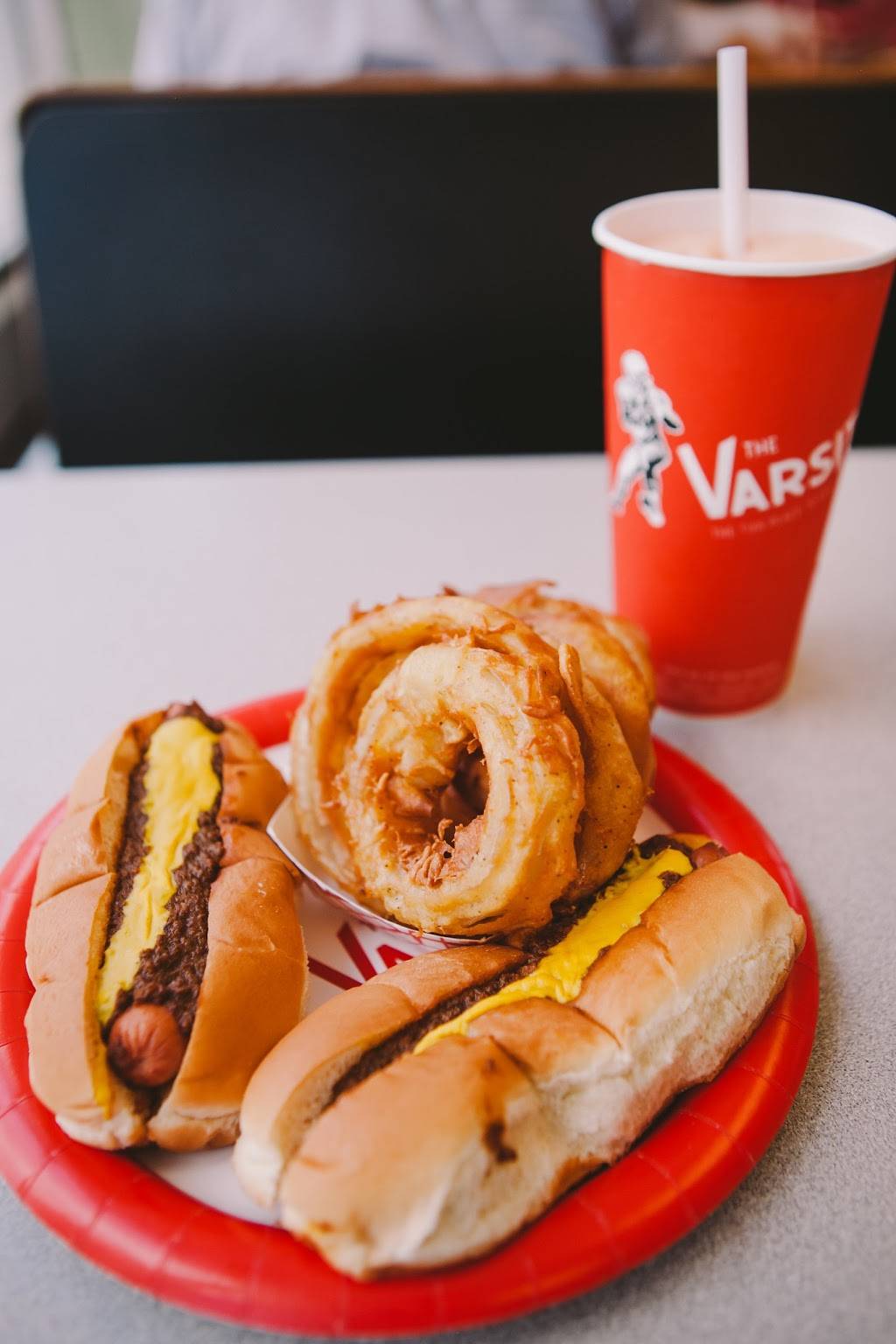 The Varsity | restaurant | 1000 W Broad St, Athens, GA 30606, USA | 7065486325 OR +1 706-548-6325