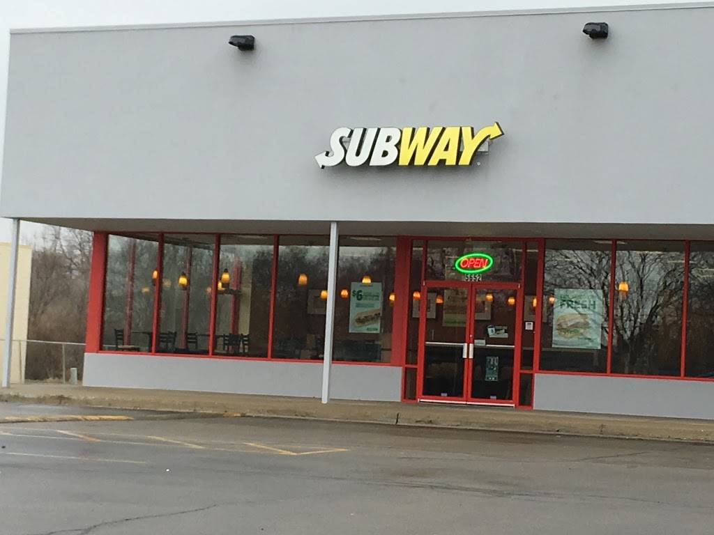 Subway | restaurant | 5652 N Springboro Pike, Moraine, OH 45439, USA | 9372993811 OR +1 937-299-3811