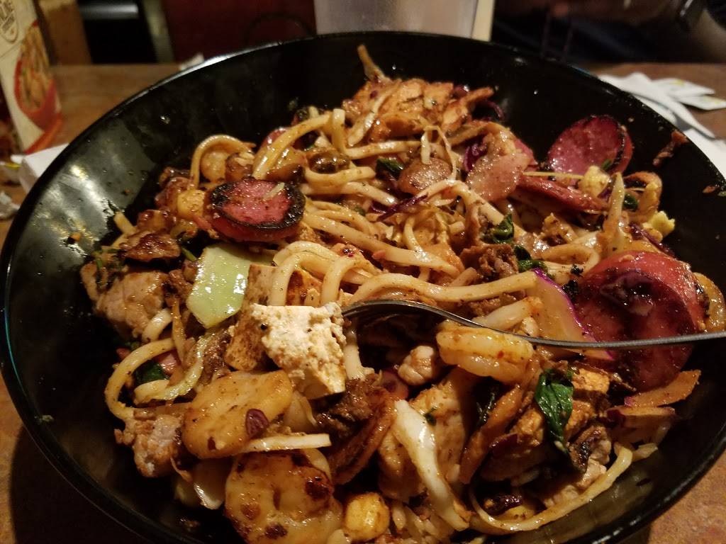 Genghis Grill | restaurant | 3298 Silas Creek Pkwy, Winston-Salem, NC 27103, USA | 3367742154 OR +1 336-774-2154