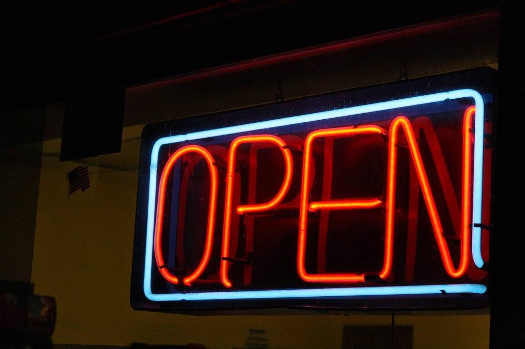 Pontillos Pizzeria | restaurant | 418 Empire Boulevard At 590, Rochester, NY 14609, USA | 5856545570 OR +1 585-654-5570