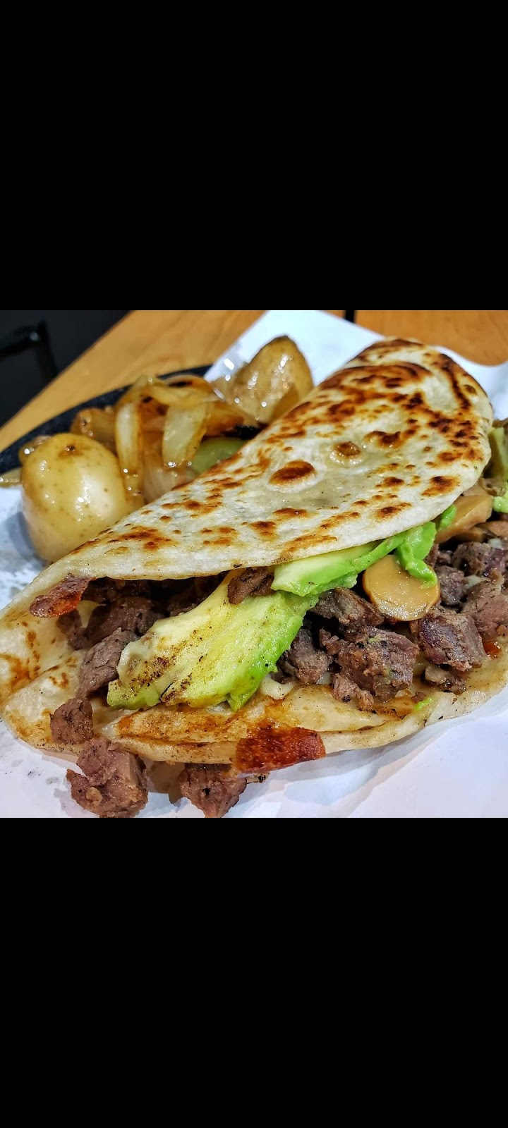 Tacos Los Mamones | restaurant | 3310 N Main St, Fort Worth, TX 76106, USA | 6824049775 OR +1 682-404-9775