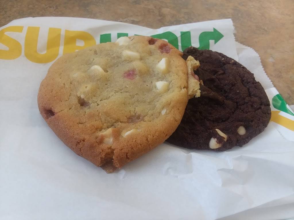 Subway | restaurant | 135 E Highway 46 S/R, #426, Geneva, FL 32732, USA | 4073495769 OR +1 407-349-5769