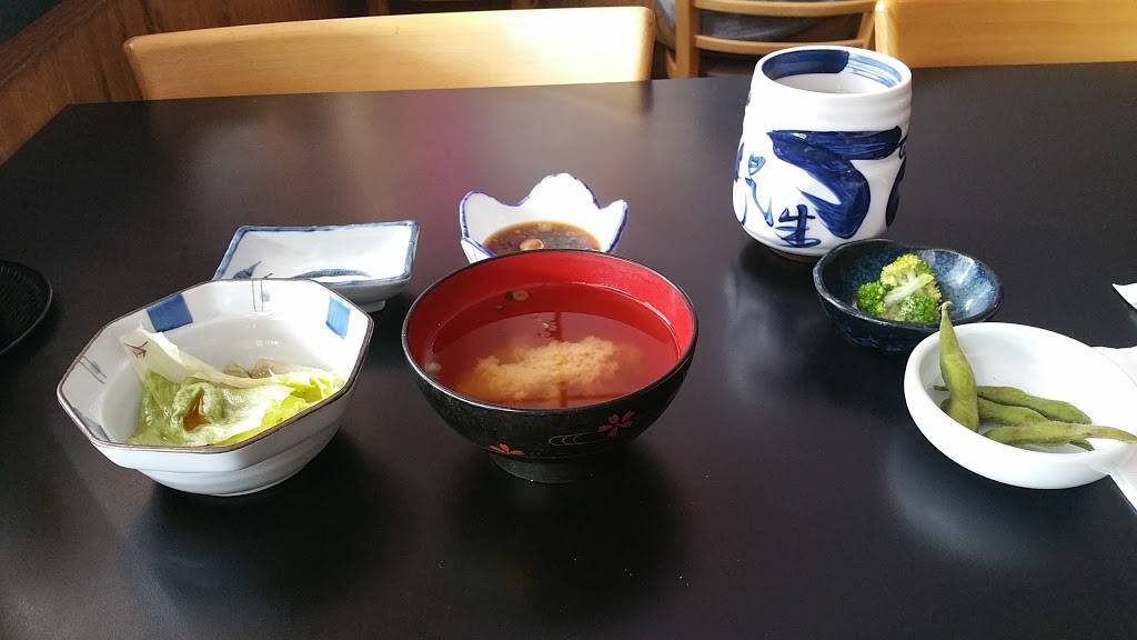 Sushi Moto Japanese Restaurant | restaurant | 22618 Pacific Hwy #99, Edmonds, WA 98026, USA | 4256735477 OR +1 425-673-5477