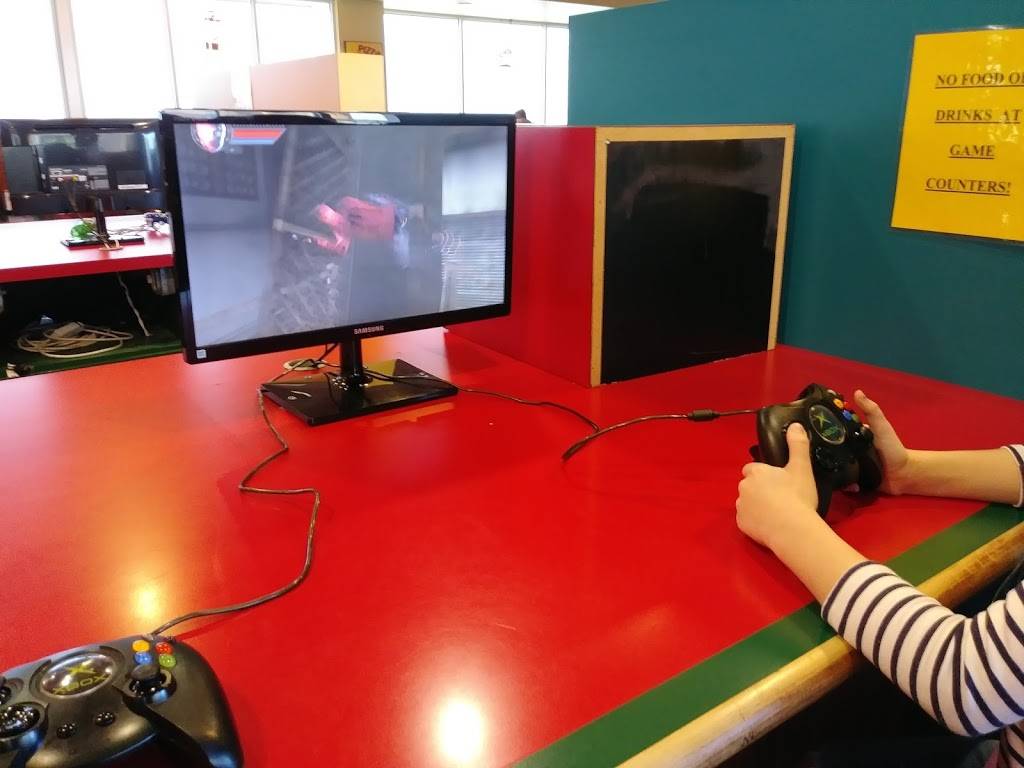 Alfys Pizza | restaurant | 19121 US-2, Monroe, WA 98272, USA | 3607947775 OR +1 360-794-7775