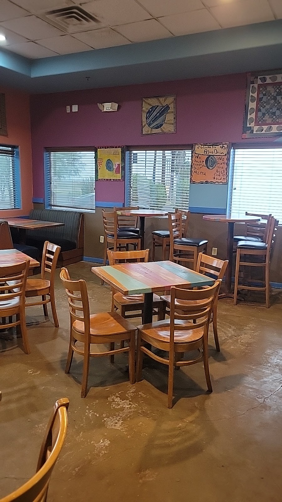 The Blue Onion | restaurant | 423 S International Blvd, Weslaco, TX 78596, USA | 9564470067 OR +1 956-447-0067