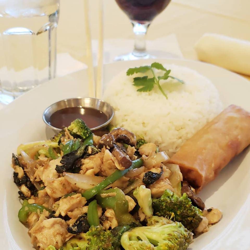 Villa Thai Restaurant & Bar | restaurant | 1100 Wilcrest Dr Ste 100, Houston, TX 77042, USA | 8327429669 OR +1 832-742-9669