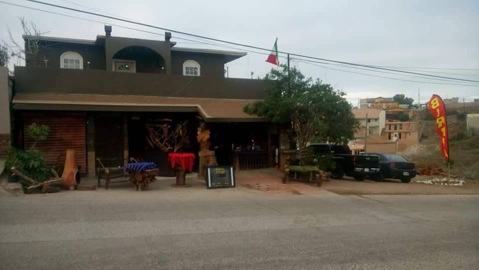 Birria Aztlan | restaurant | 22710, Av. Rampa Quetzalcoatl 7516, Colinas de Aragon, 22710 Rosarito, B.C., Mexico | 016194084908 OR +52 619 408 4908