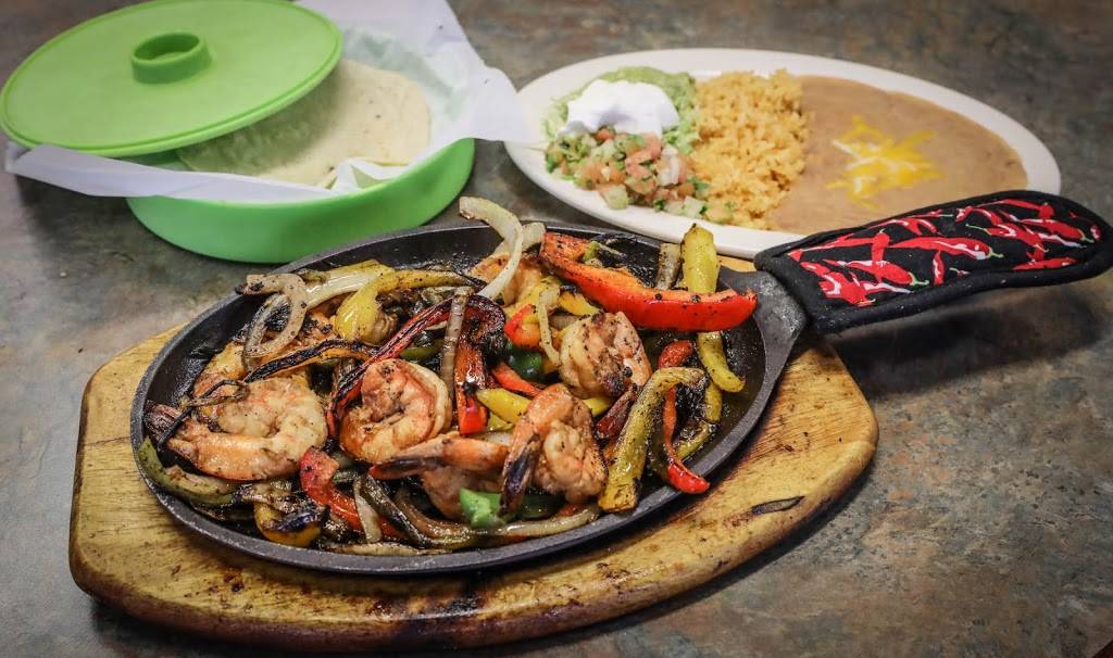 El Rio Cafe | restaurant | 3543 Atchison St, Riverbank, CA 95367, USA | 2098639000 OR +1 209-863-9000