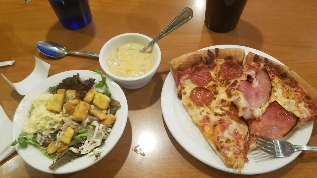 Giovannis Pizza, Pasta and More | restaurant | 26900 Newport Rd STE 112, Menifee, CA 92584, USA | 9516728080 OR +1 951-672-8080