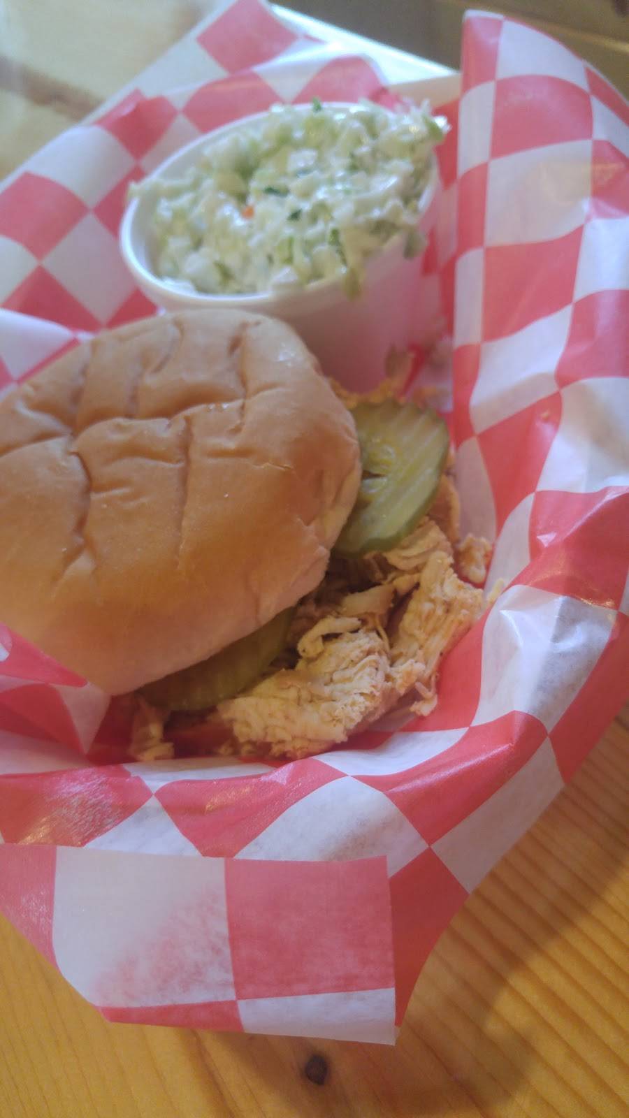 31 South BBQ | restaurant | 13765-13769 Columbia Hwy, Lynnville, TN 38472, USA | 9315273373 OR +1 931-527-3373