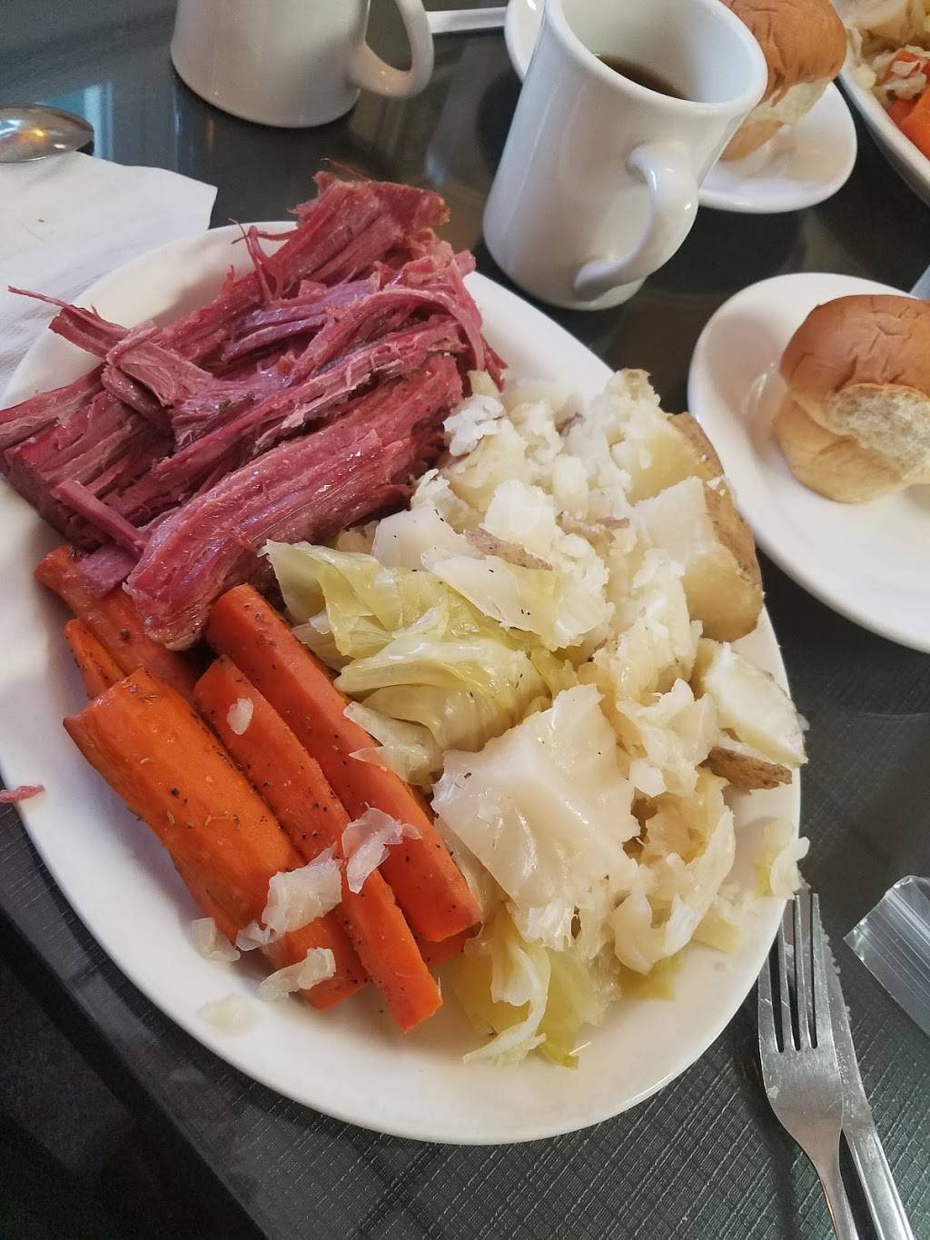 Locals chatterbox | restaurant | 3062 NY-430, Bemus Point, NY 14712, USA | 7164842265 OR +1 716-484-2265