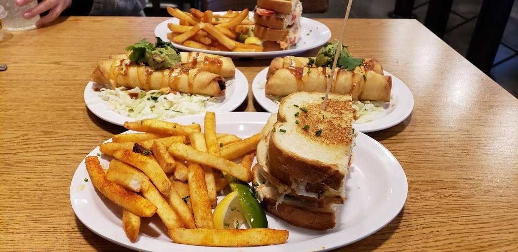 Blaze Pizza | meal takeaway | 6400 Holly Ave NE, Albuquerque, NM 87113, USA | 5053181489 OR +1 505-318-1489