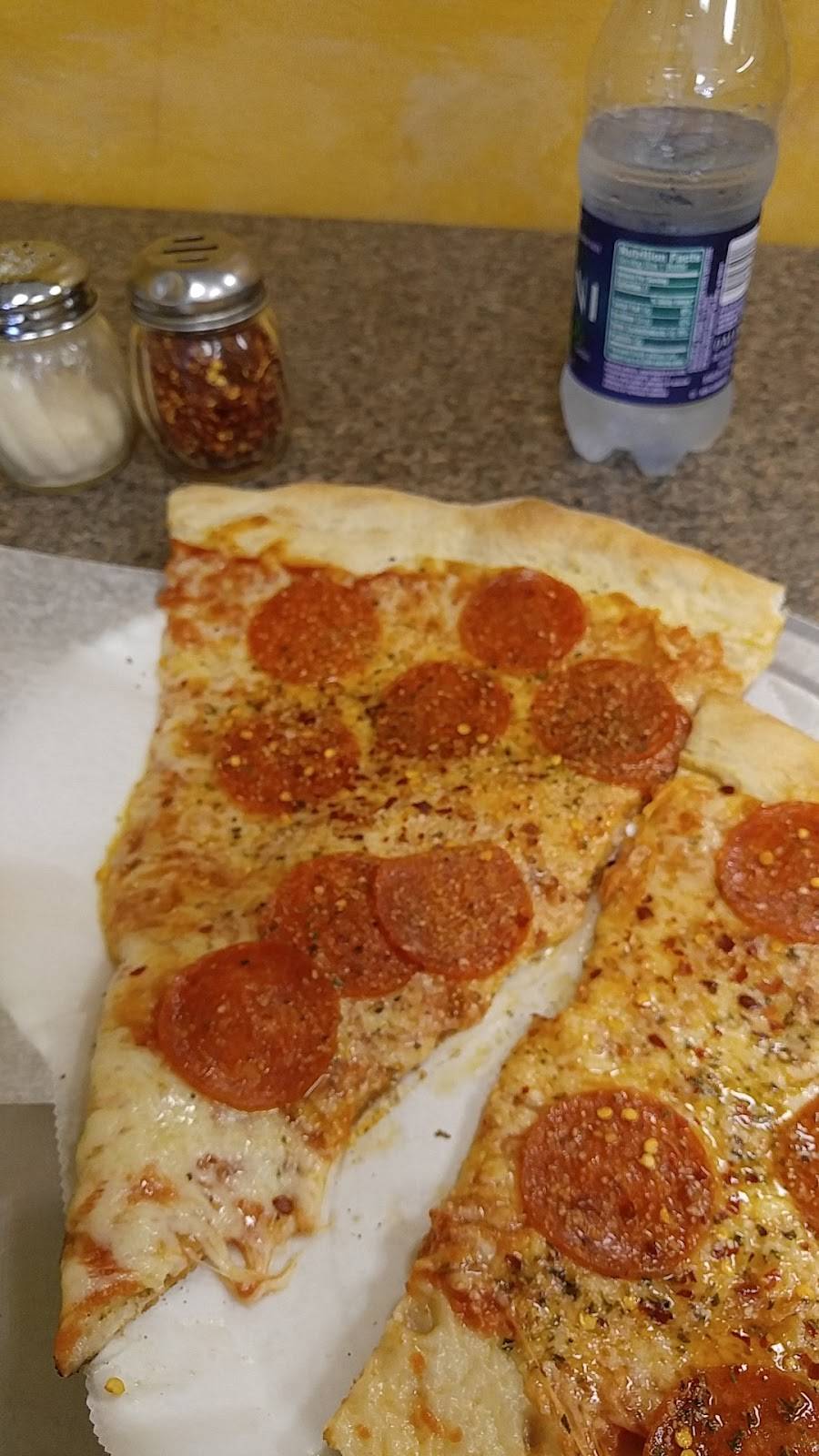 Bizzarro Pizza | restaurant | 635 S Wickham Rd, West Melbourne, FL 32904, USA | 3219530334 OR +1 321-953-0334