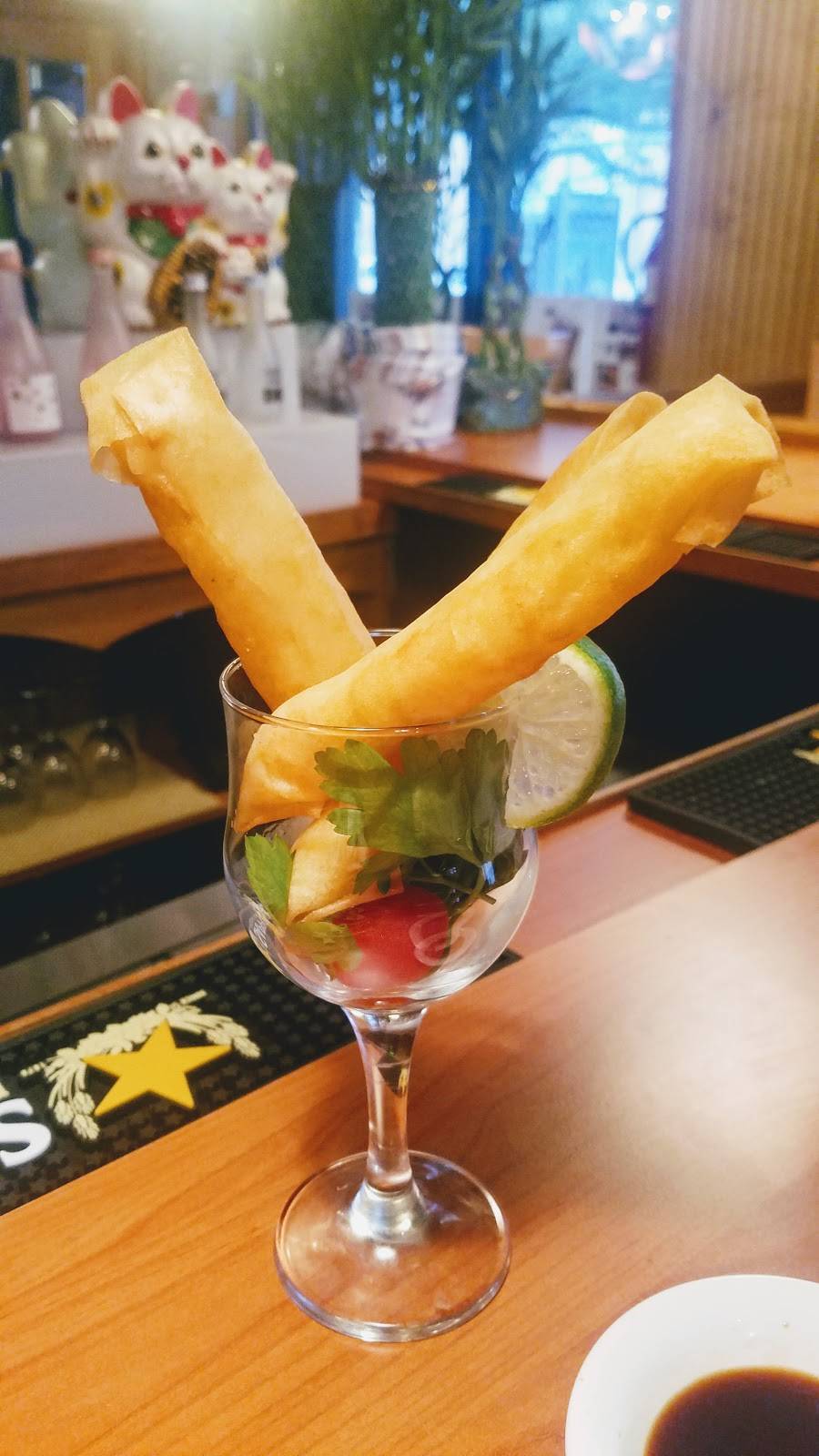 Suzuki Shokudo | restaurant | 3801 31st St, Long Island City, NY 11101, USA | 7184723778 OR +1 718-472-3778