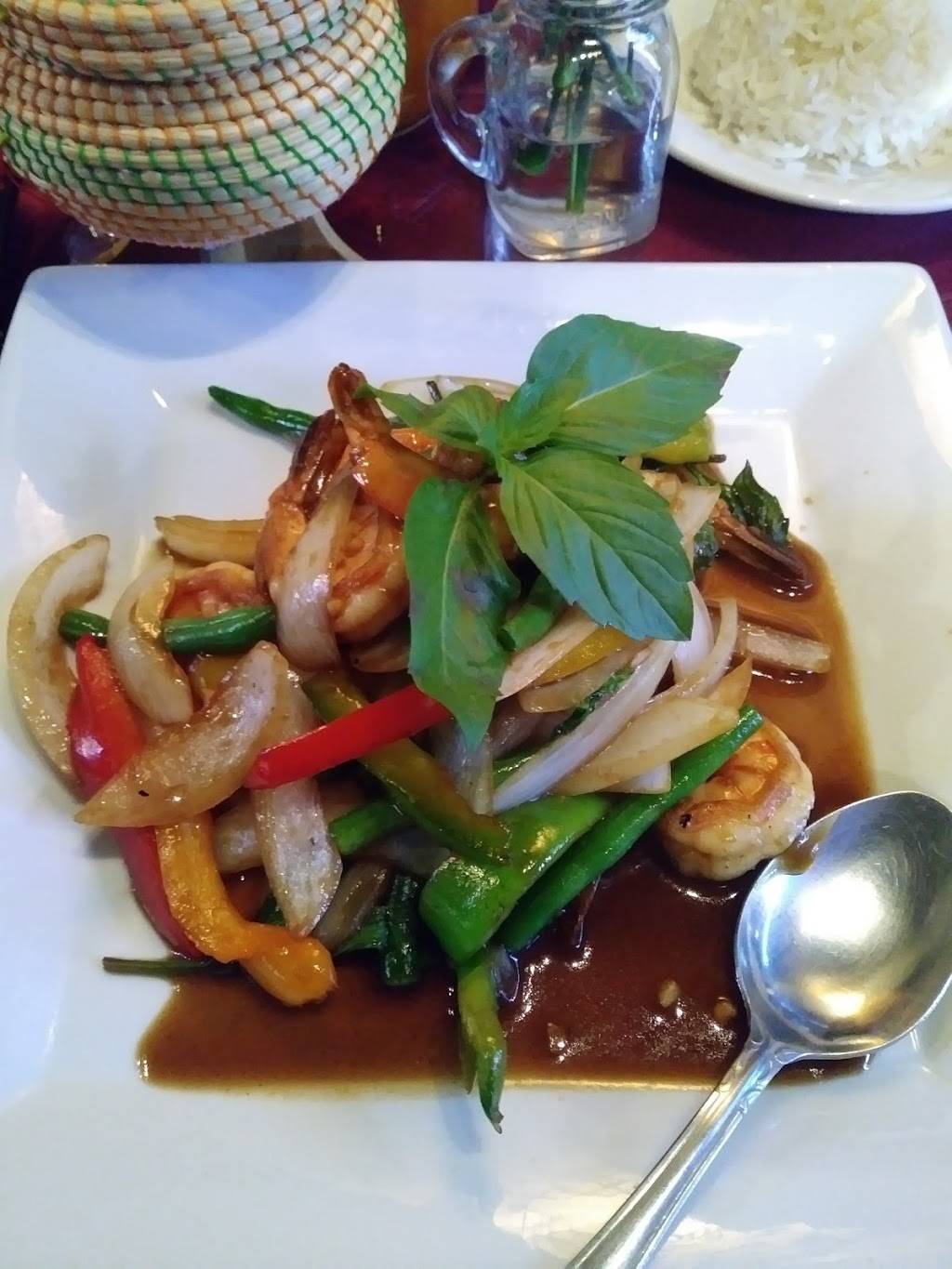 Atit Thai | restaurant | 134 North Ave, New Rochelle, NY 10801, USA | 9143552437 OR +1 914-355-2437