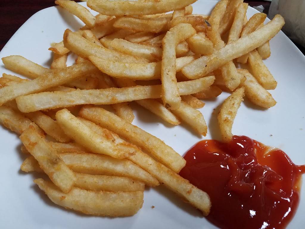 Backyard Coney Island | restaurant | 49378 Pontiac Trail, Wixom, MI 48393, USA | 2489269508 OR +1 248-926-9508