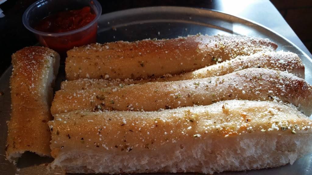 Giuseppes Pizza Cantina | restaurant | 600 E Simpson St, Mechanicsburg, PA 17055, USA | 7177954958 OR +1 717-795-4958