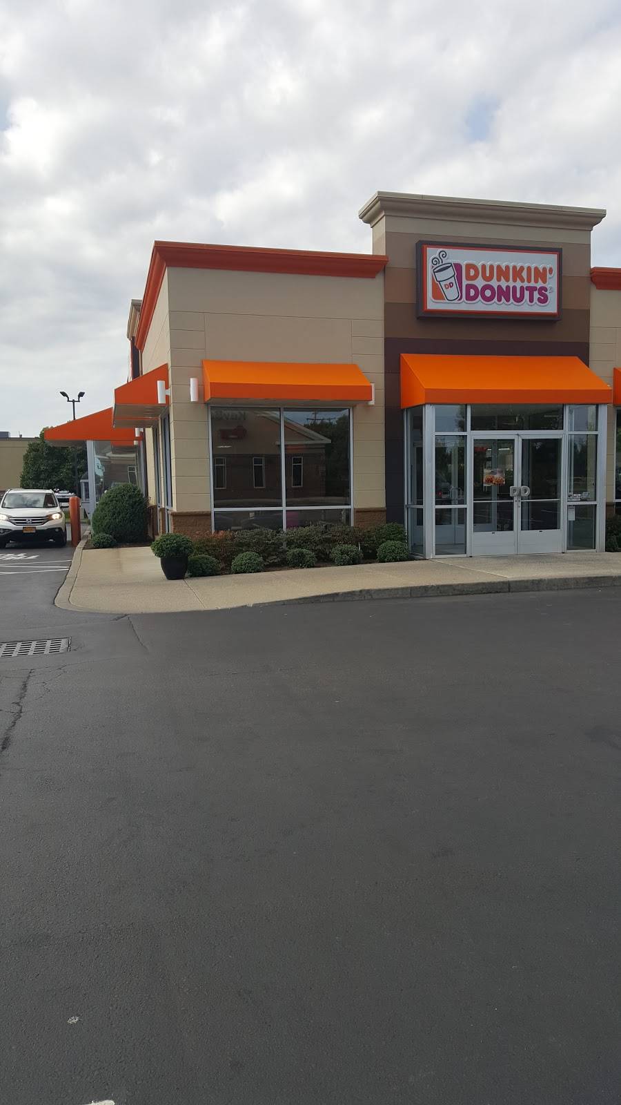 Dunkin | bakery | 3014 NY-50, Saratoga Springs, NY 12866, USA | 5185809756 OR +1 518-580-9756