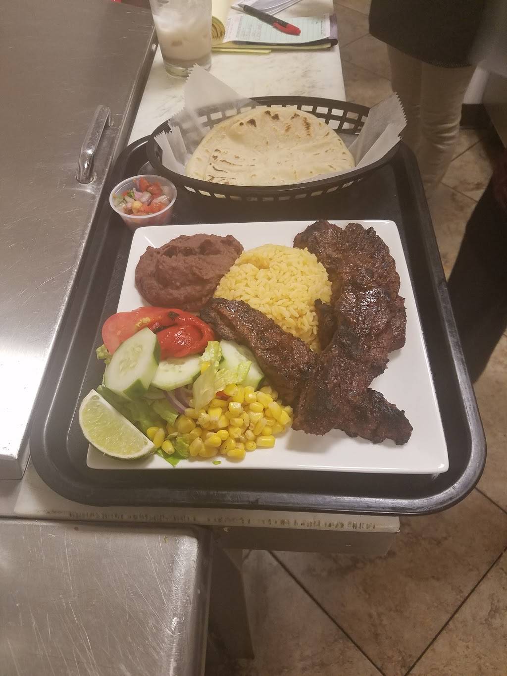 El Armadillo | restaurant | 721 Fulton Ave, Hempstead, NY 11550, USA | 5163851995 OR +1 516-385-1995