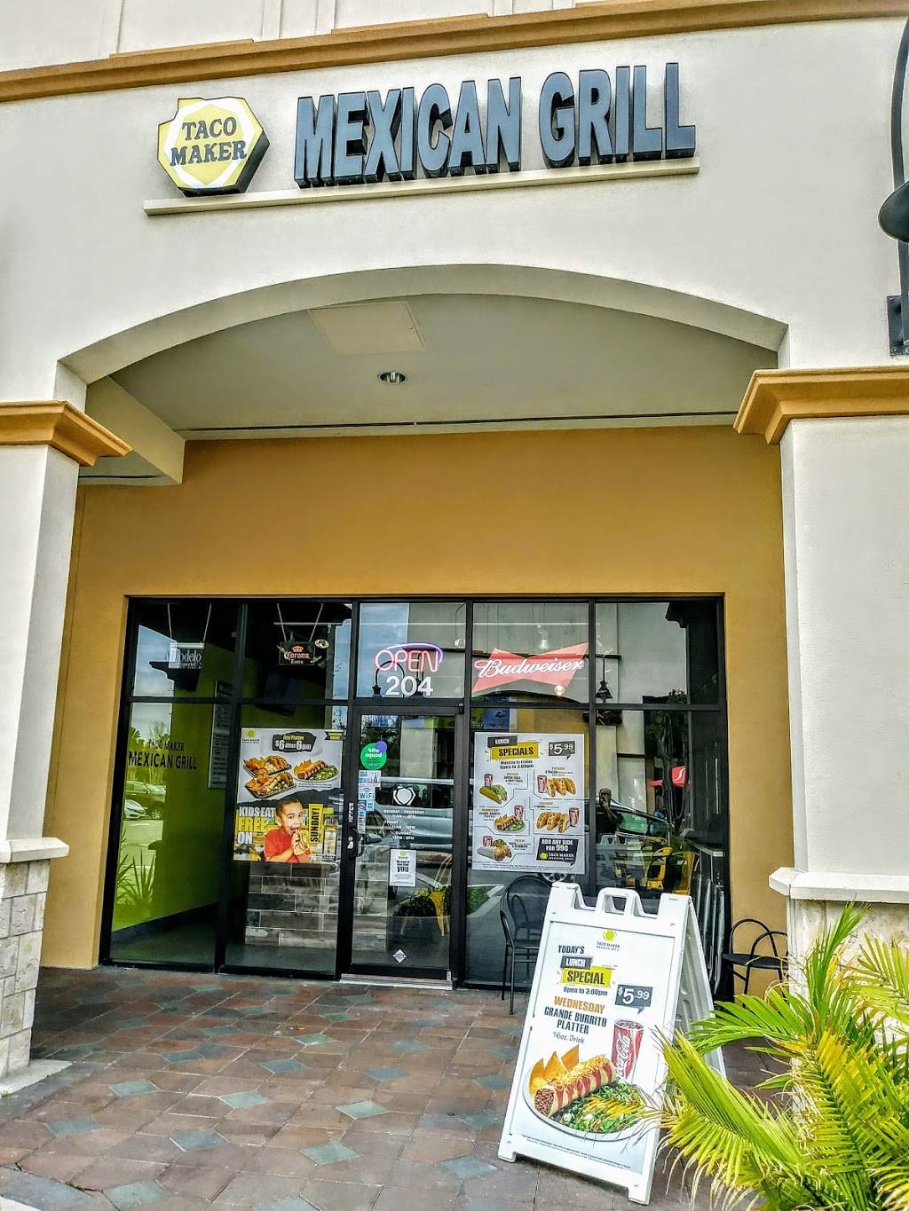 Taco Maker Mexican Grill | restaurant | 9924 Universal Blvd #204, Orlando, FL 32819, USA | 4076016225 OR +1 407-601-6225
