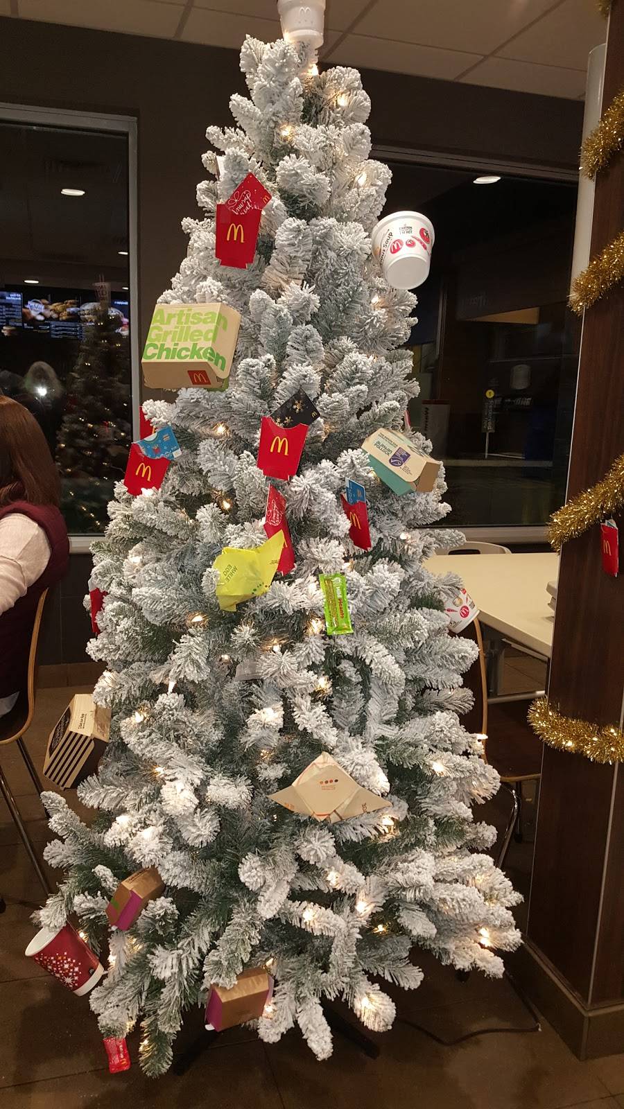 McDonalds | cafe | 195 Woodstock Ave, Rutland, VT 05701, USA | 8027750267 OR +1 802-775-0267