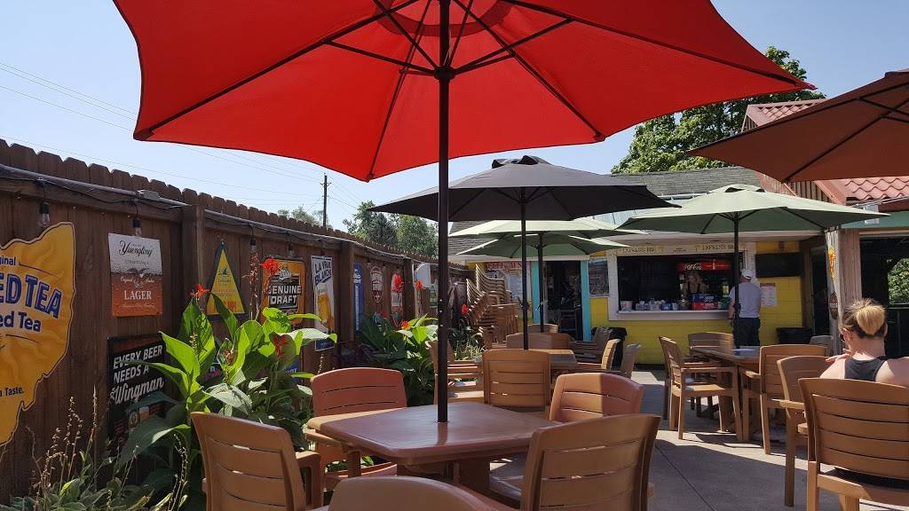 Buds Corner | restaurant | 5750 Columbus Rd NE, Louisville, OH 44641, USA | 3304540235 OR +1 330-454-0235