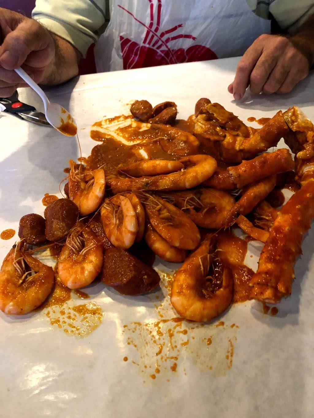 The Bucket Crab & Crawfish | restaurant | 612 N Euclid Ave, Ontario, CA 91762, USA | 9099836688 OR +1 909-983-6688