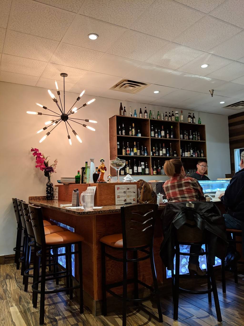 Waraku Japanese Restaurant | restaurant | 9539 Braddock Rd, Fairfax, VA 22032, USA | 7033233665 OR +1 703-323-3665