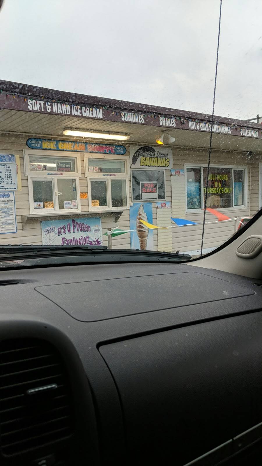 Parkers Roadside Deli & BBQ | restaurant | 4962 NY-68, Ogdensburg, NY 13669, USA | 3153930695 OR +1 315-393-0695