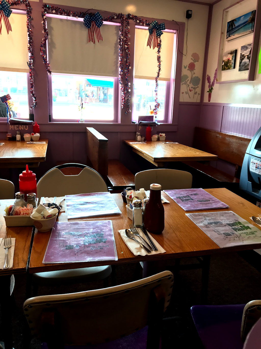 Purple Palace | restaurant | 3 Railroad Ave, York, ME 03909, USA | 2073634650 OR +1 207-363-4650
