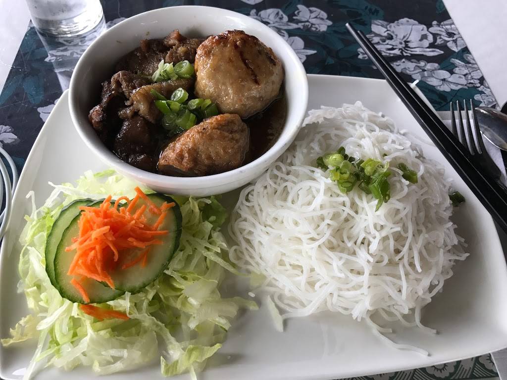 Ha Noi Pho | restaurant | 4312 Innes Rd #1, Orléans, ON K4A 5E6, Canada | 6135901000 OR +1 613-590-1000