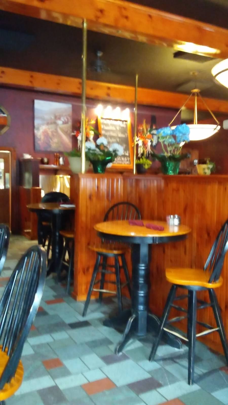 Black Rock Steakhouse | restaurant | 284 River St, Springfield, VT 05156, USA | 8028852200 OR +1 802-885-2200