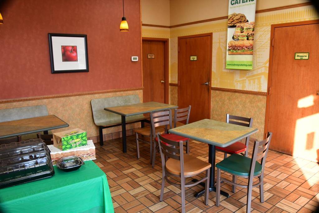 Subway | restaurant | 325 E Main St, Macungie, PA 18062, USA | 6109674967 OR +1 610-967-4967