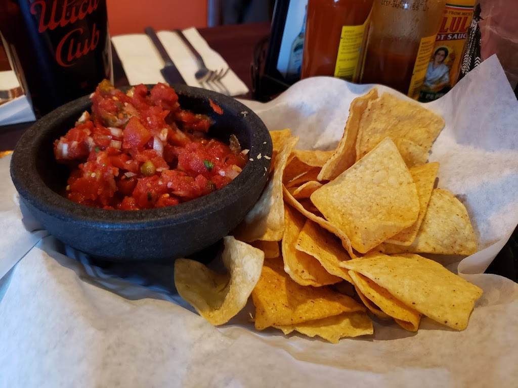 LUNA | restaurant | 706 Varick St, Utica, NY 13502, USA | 3159227067 OR +1 315-922-7067