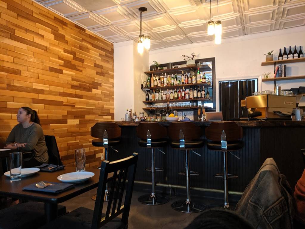 Cascade Fare | restaurant | 4237 S Corbett Ave, Portland, OR 97239, USA | 5033079172 OR +1 503-307-9172