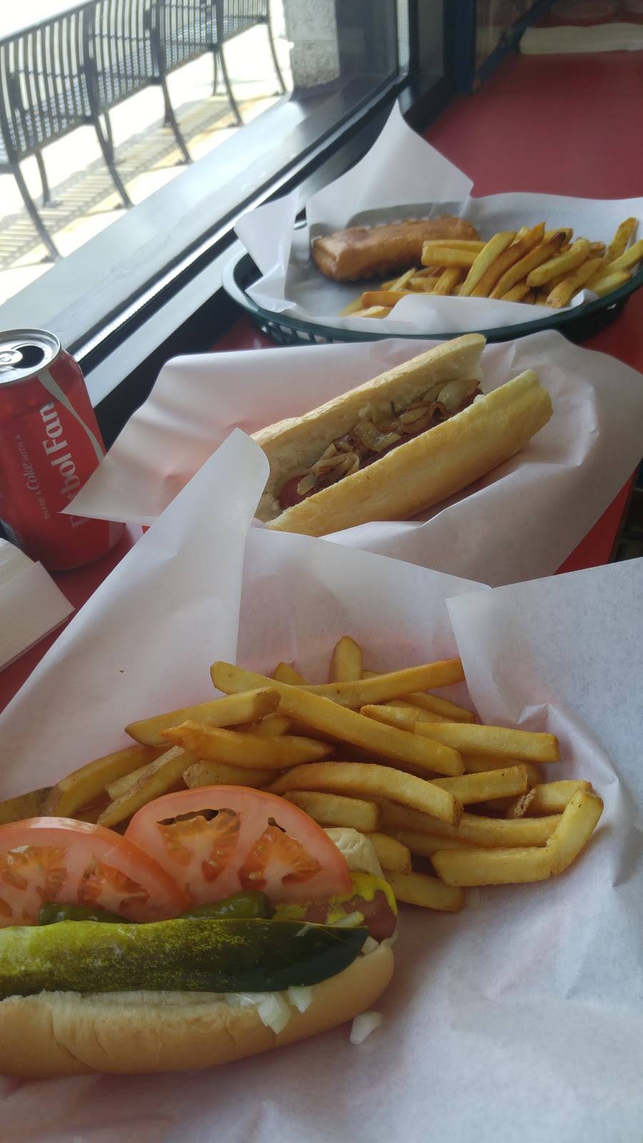 Hot Dog Express | meal takeaway | 4300 N Milwaukee Ave, Chicago, IL 60641, USA | 7736471200 OR +1 773-647-1200