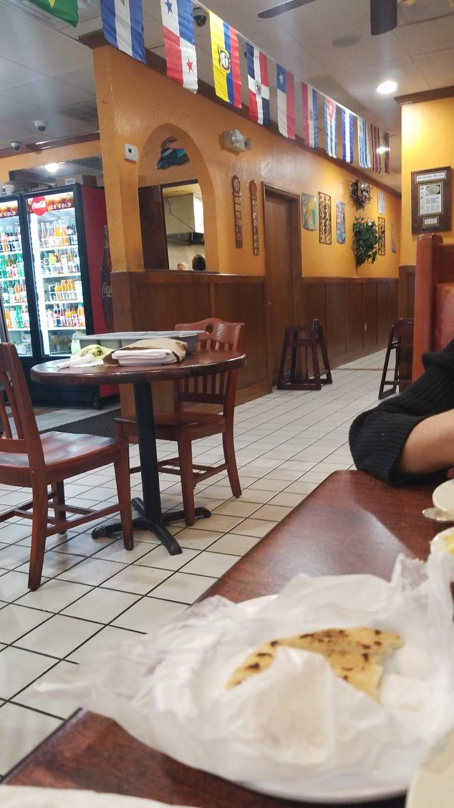 Restaurante Y Panaderia Salvadoreña | bakery | 5724 E W.T. Harris Blvd, Charlotte, NC 28215, USA | 7045371615 OR +1 704-537-1615