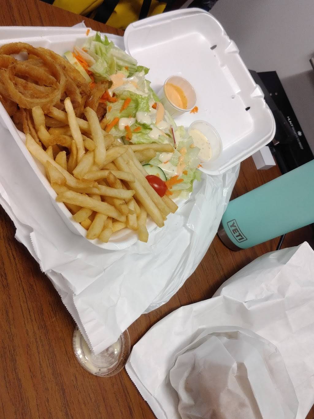 Mikey’s Famous Roast Beef & Seafood | restaurant | 729 Boston Rd, Billerica, MA 01821, USA | 9782629933 OR +1 978-262-9933