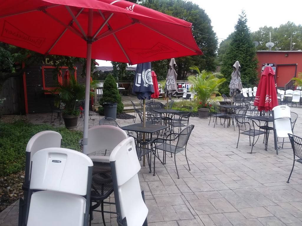 Big Dog Saloon | restaurant | 432 W Highland Ave, Ravenna, OH 44266, USA | 3302969115 OR +1 330-296-9115