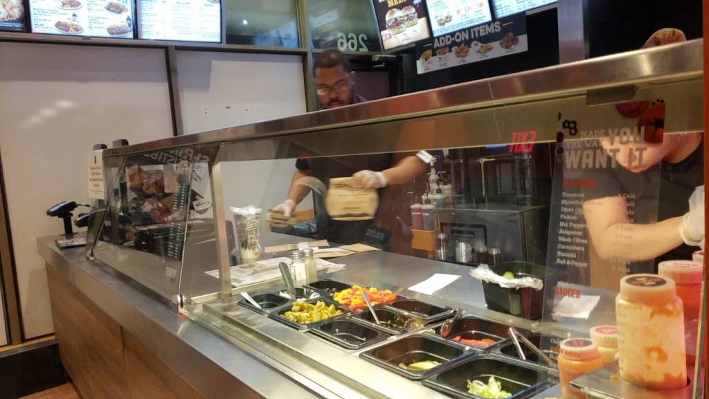 Harveys | restaurant | 266 Queens Quay W, Toronto, ON M5J 1B5, Canada | 4165967292 OR +1 416-596-7292