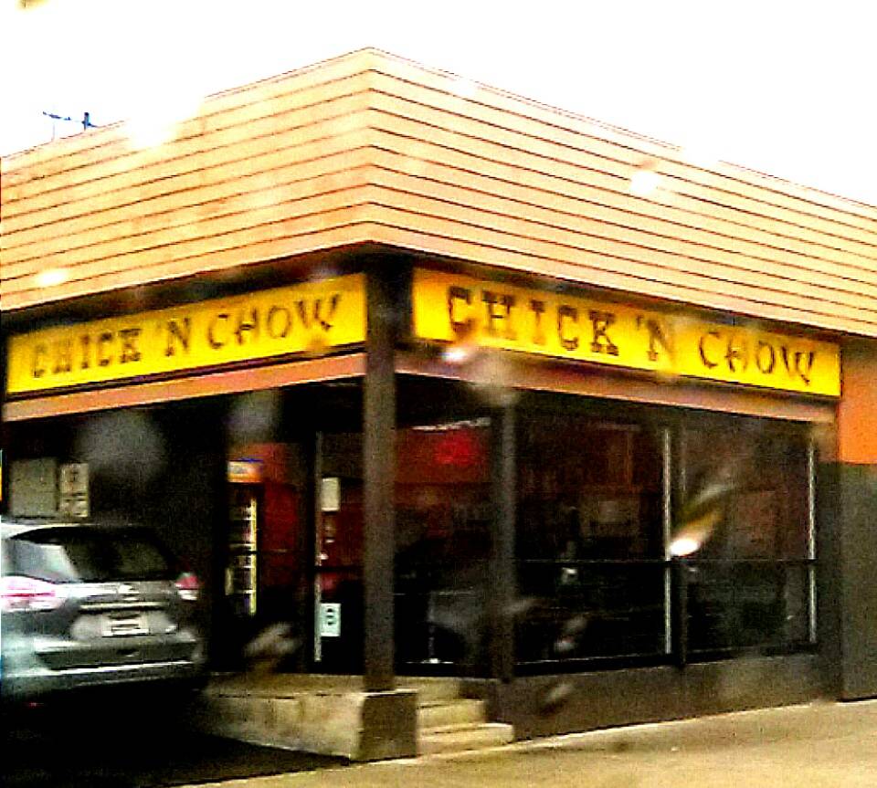 Chick n Chow | restaurant | 9301 Pico Blvd, Los Angeles, CA 90035, USA | 3102745595 OR +1 310-274-5595