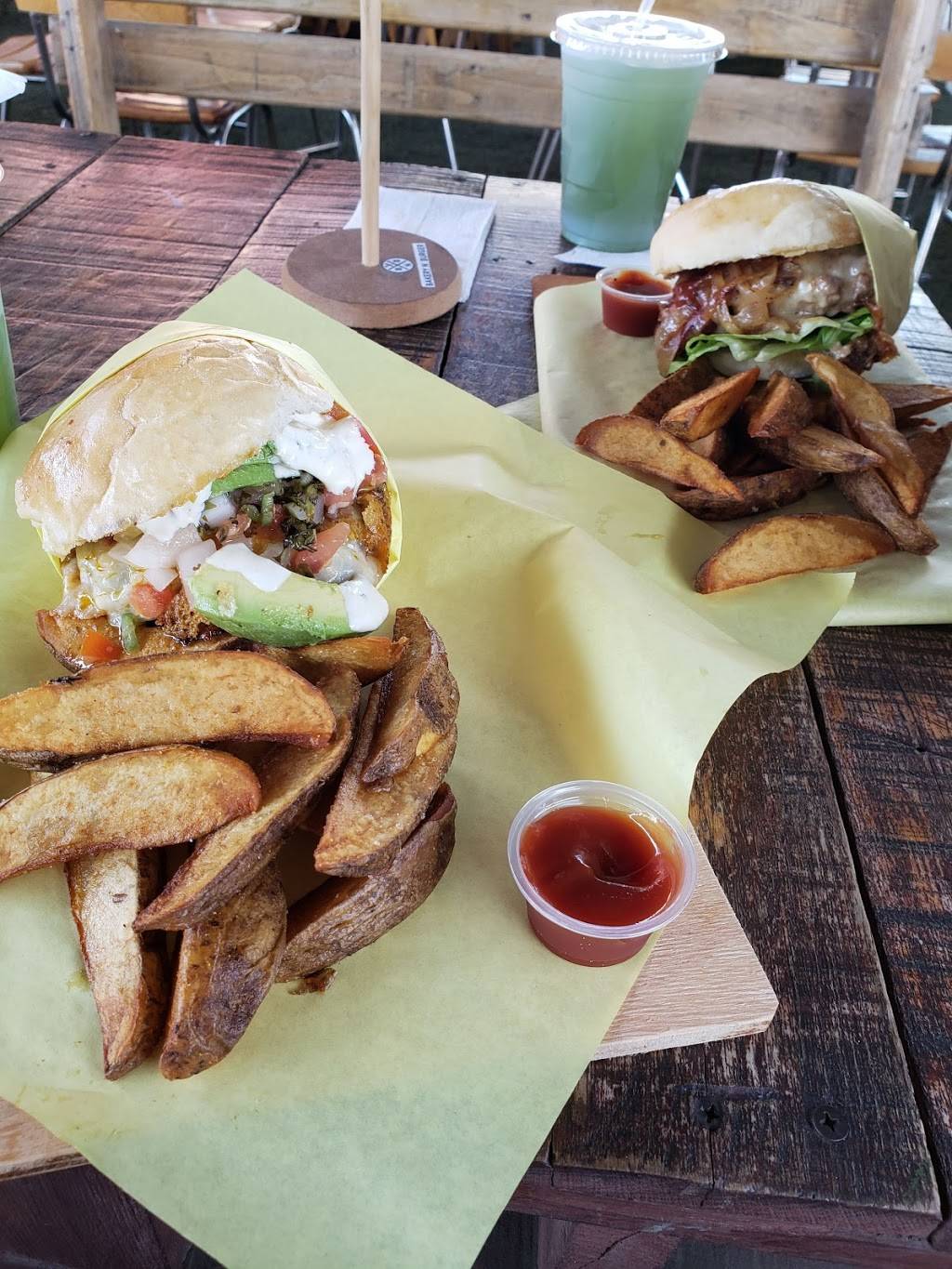 BRGR BOX | restaurant | Paseo del Río, Río Tijuana 3a. Etapa, Rio Tijuana 3ra Etapa, 22226 Tijuana, B.C., Mexico | 016641637361 OR +52 664 163 7361