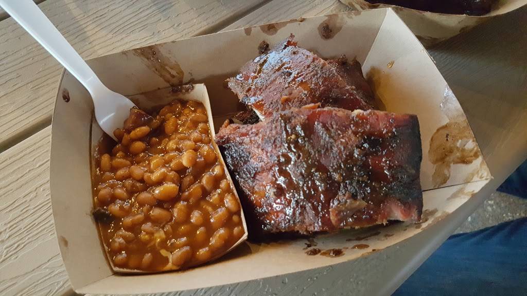 The Stellar Hog | restaurant | 5623 Leona St, St. Louis, MO 63116, USA | 3144818448 OR +1 314-481-8448